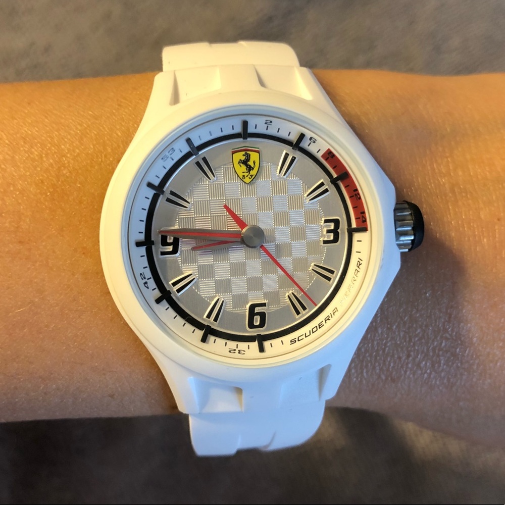 Women’s White Scuderia Ferrari Watch
